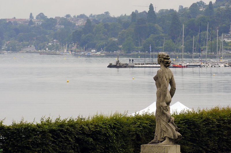 Lake Geneva Statues
