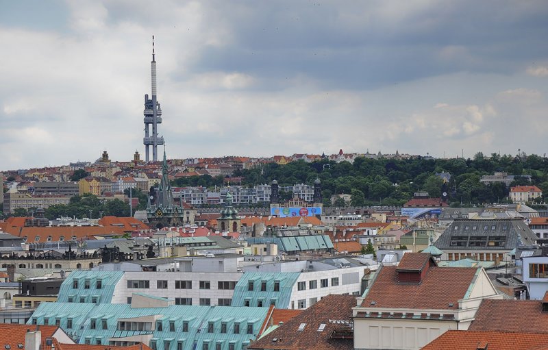 Praha skyline to the east