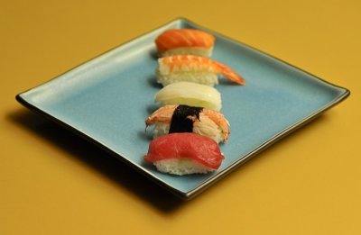 S = Sushi
