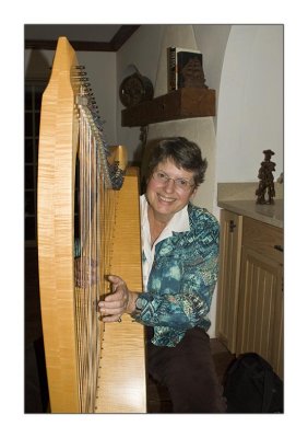 Meggi at the harp