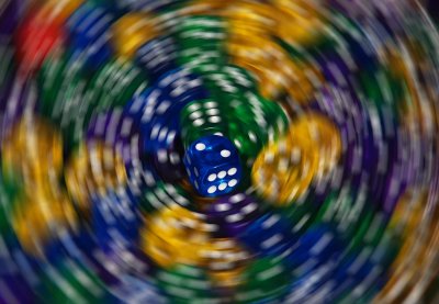 Spinning dice_564c