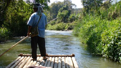 Our pilot negotiating the curves of the river.