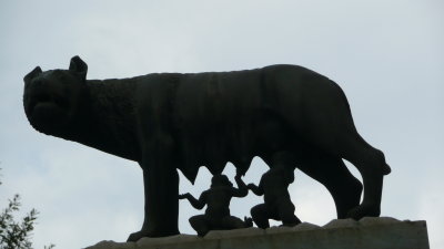 A statue of Romulus and Remus.