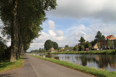 104-Brugge-Bike path to Damm.JPG