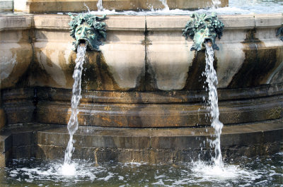 124-Brussels-Fountain.JPG