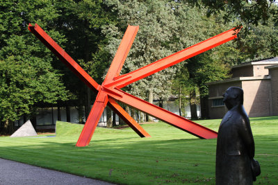 77G-Hoge Veluwe Sculpture 2.JPG