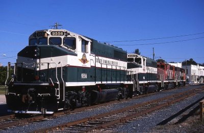 #191 - WGRF 2008 - Sunday morning Oct 19th - AC&W GP40-2LW