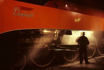 Steam-cleaning 4449's wheels