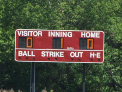 2008_0530BHS-Baseballmemorial0068.JPG