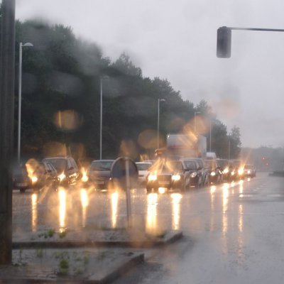 2010-08-17 Traffic in rain
