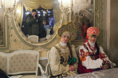 Portrait of the artist with Russian beauties
