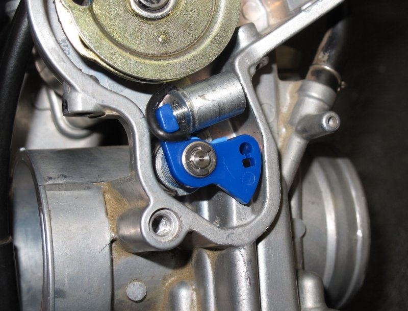 2007 CRF450X linkage with O-ring