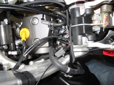 CRF250R Tuner Connections Between Stock Harness and Throttle Body