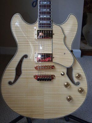 Ibanez AS-103