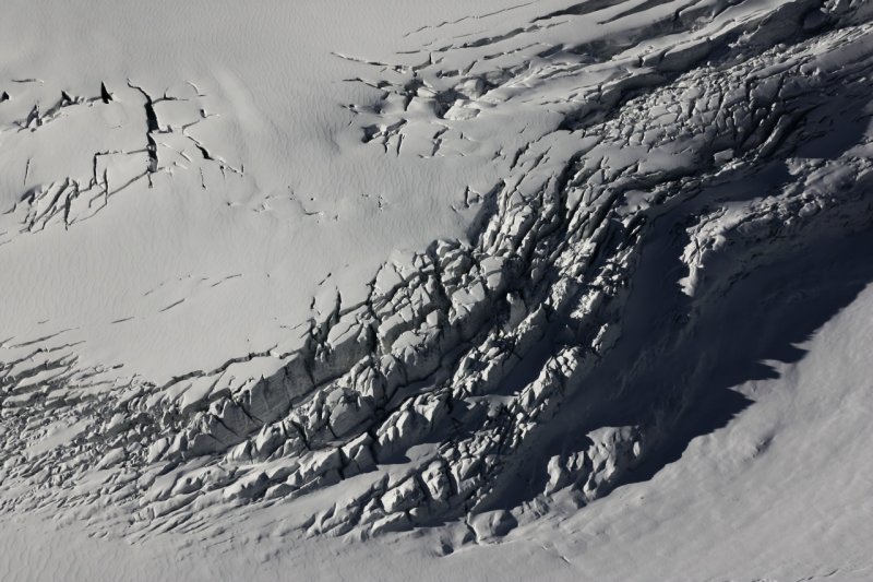 Alexandra Glacier, Central Icefall <br> (Lyell-Alexandra-092808-_114.jpg)