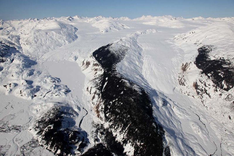 Two Glaciers:  Forrest Kerr (L) & Andrei (R), View WSW  <br> (AndreiScud042909--_114.jpg)