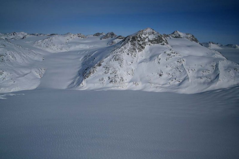 Donar Glacier, Mts Donar & Fulgora, View NE <br> (Lillooet011508-_0887.jpg)