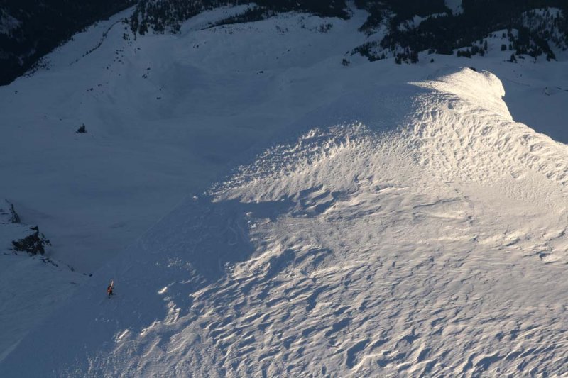Baker, Solo Winter Ski Ascent:  <br>David Pinegar Approaching Summit Via NE (Cockscomb) Ridge <br> (MtBaker021708-_105.jpg)