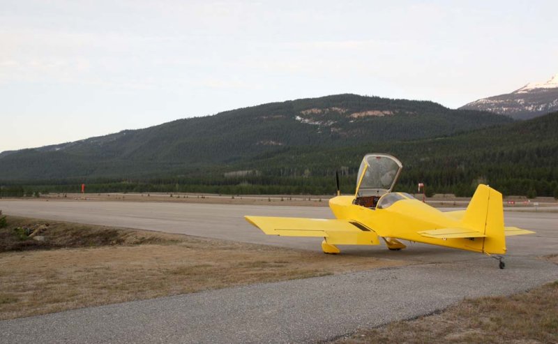 Valemount, BC:  Ready To Depart For Ft. Nelson <br> (MtFlight051608-864.jpg)