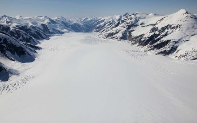 South Sawyer Glacier, View NW  (StikinePM042909--_051.jpg)