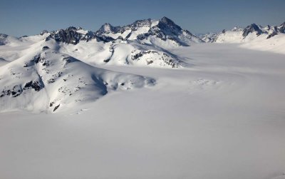 Upper Baird Glacier, View N To Mt Ratz  (StikinePM042909--_305.jpg)