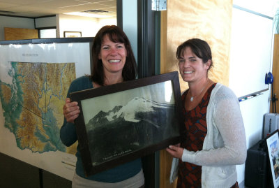 Lindsey & Jessica & The Original E. D. Welsh Mount Baker Photograph<br> (WelshOriginal091912.jpg)