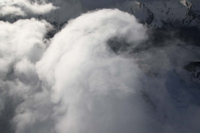 Robson: Wind-Driven Summit Clouds  (Robson051508-_781.jpg)