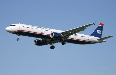 A-321 in US Airways new color approaching PHL