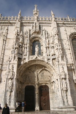 Main door of Mosteiro dos Jerónimos