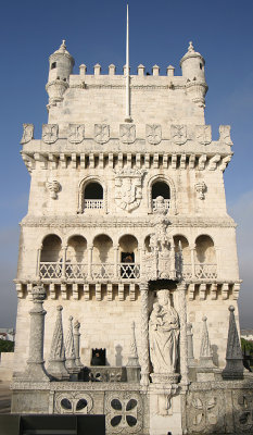 Frontal view of Torre de Belem