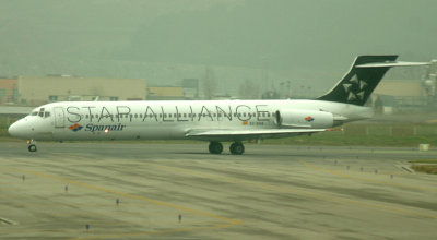 Spanair MD-87 in Star Alliance livery