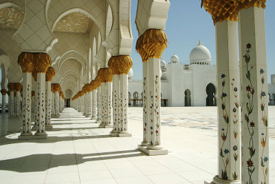 Columns and courtyard, Grand Mosque