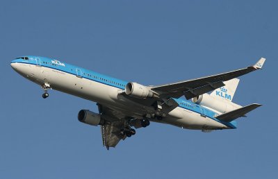 KLM MD-11 approaching JFK RWY 31R