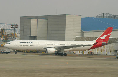 QF A330-300 spends its day in NRT and will depart for Austrailia in the evening
