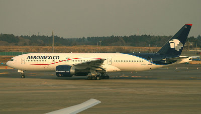 AeroMexico 777-200 arriving in NRT after a long trans-pacific flight.