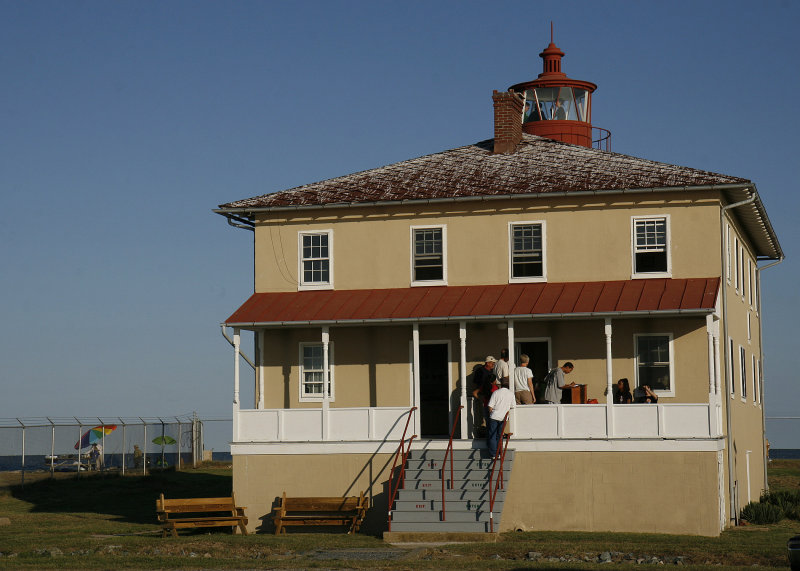  drove down to Point Lookout at the end of the peninsula to see the lighthouse before it closed for the day.
