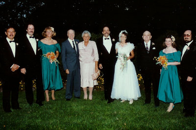 In Sept. 1986, Howard marries Ruth Chastka (with Rodney, Gene & Susan, Harry & Janet, Ruth's father Harold, Joanne &Joel)