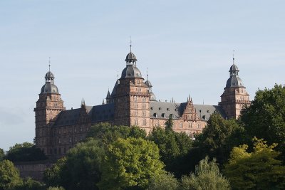 We passed pretty close to the beautiful Johannisburg Palace in Aschaffenburg