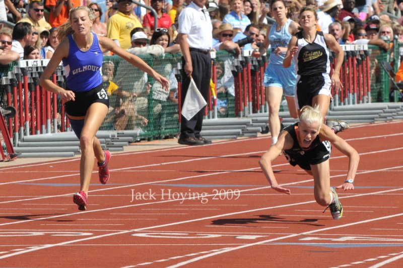 Janel dives for the finish line