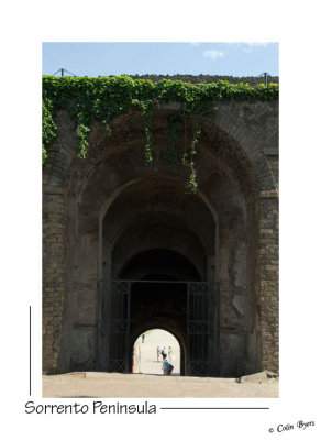 _D2B0814 - Pompeii-ampitheatre.jpg