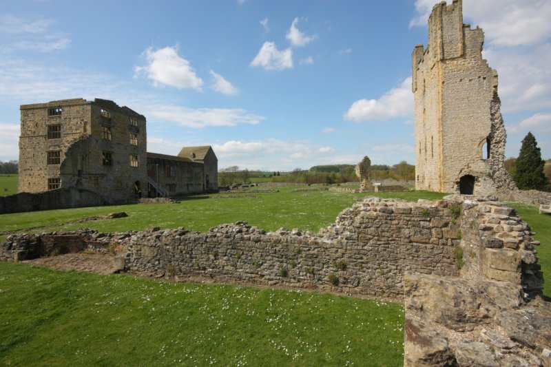 Helmsley Castle IMG_2355.JPG