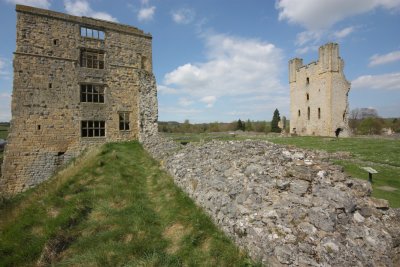 Helmsley Castle IMG_2360.JPG