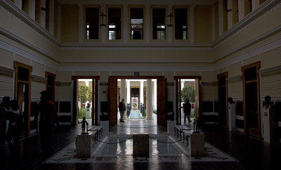 8121gettyvilla.jpg