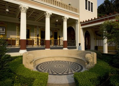 8132gettyvilla.jpg