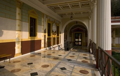 8136gettyvilla.jpg