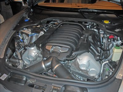 Panamera Engine compartment