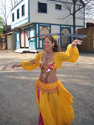 I just love belly dancers