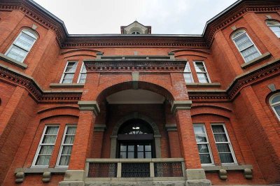Former Hokkaido Government Office (Akarenga)