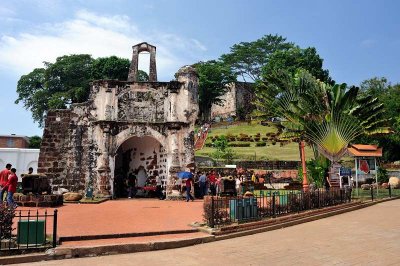Porta de Santiago (A Famosa)