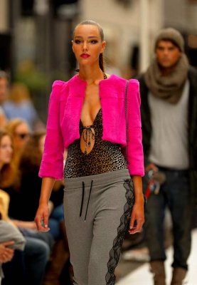 2010's GraziaPC 0673 20100822.JPG